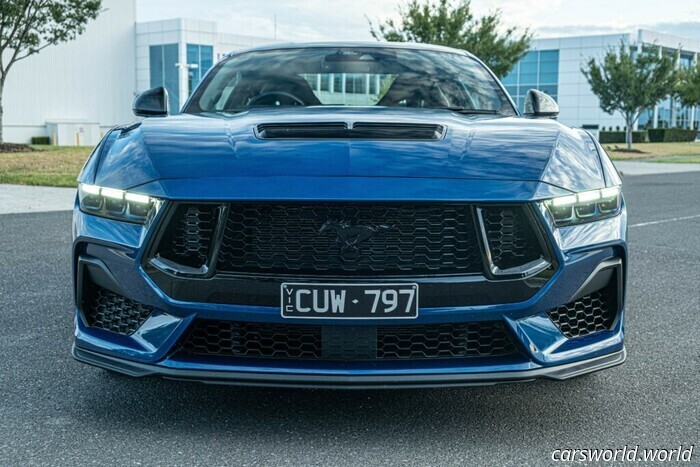 Revisión Del Ford Mustang GT 2025: Rodando En Un 5.0 Y Un Manual | Carscoops